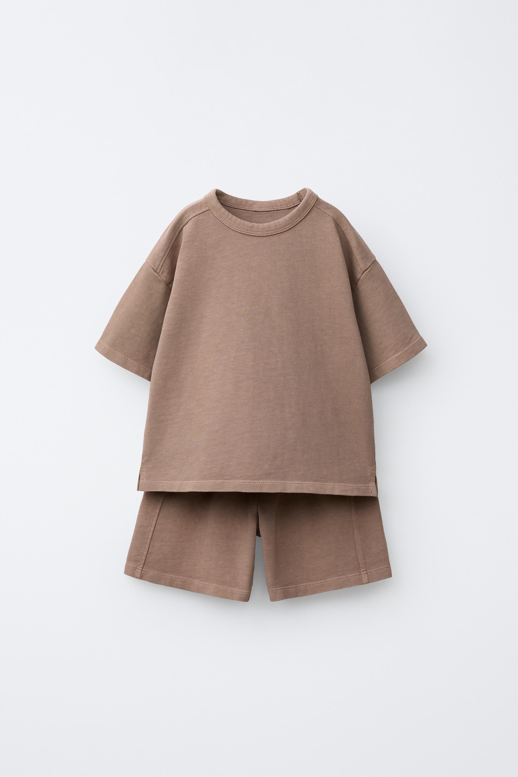PLAIN JOGGING T-SHIRT AND SHORTS SET